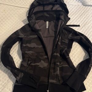 Athleta Black Camouflage Utility Jacket